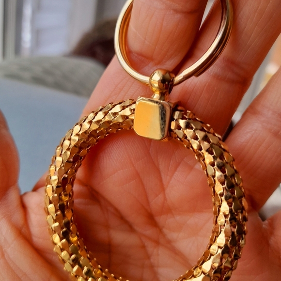 Whiting And Davis Gold Keychain Style - Picture 2 of 5